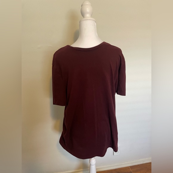 Red tee - Picture 1 of 3